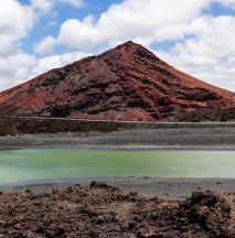 Playa Montaña Bermeja​